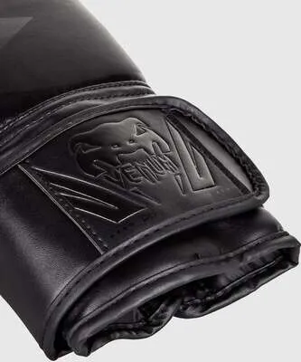 Venum Challenger 2.0 Boxing Gloves - Black/Black — vista 6