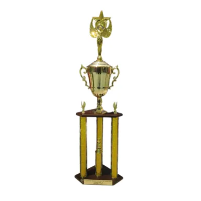 Trofeo 3 columnas con copa y figura — vista 4